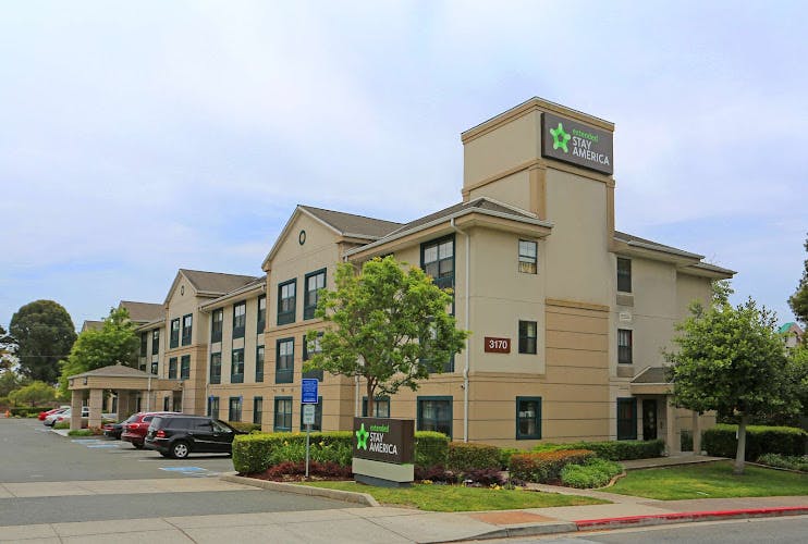 Dog day care center Extended Stay America - Richmond - Hilltop Mall Richmond